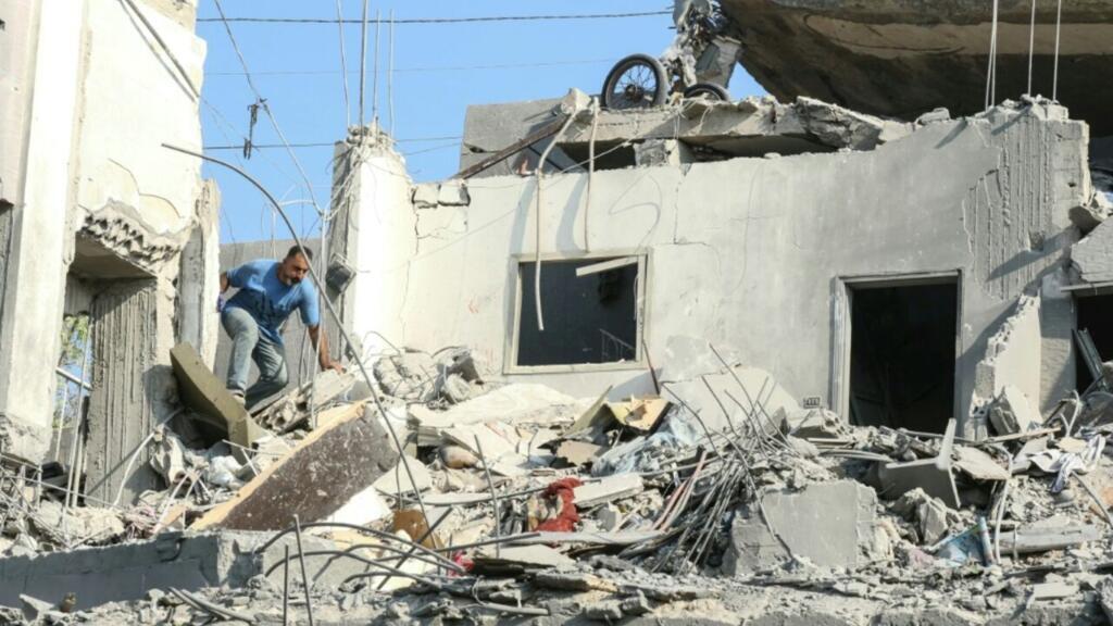 İsrail'in Lübnan'a Saldırıları: 9 Ölü, Ateşkes Belirsiz
