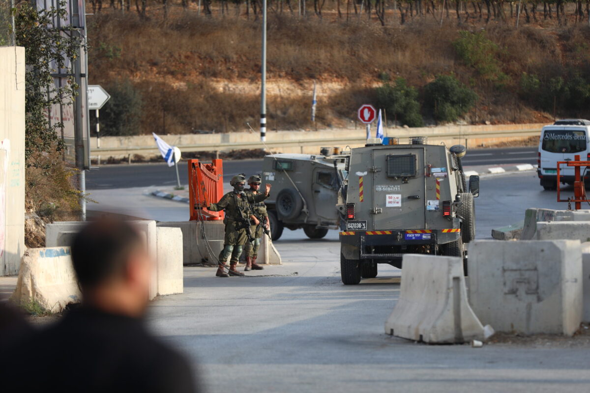 İsrail ordusu Hebron'u kuşatma altında tutuyor: Batı Şeria'da 19 Filistinli tutuklandı