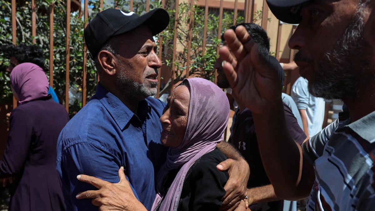 İsrail saldırılarında 10 Filistinli öldü, bir balıkçı vuruldu