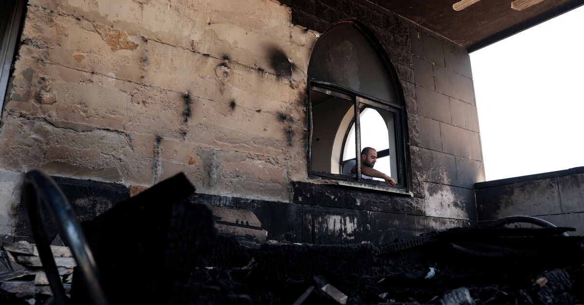 İsrailli yerleşimciler Batı Şeria'da camilere ateş açtı