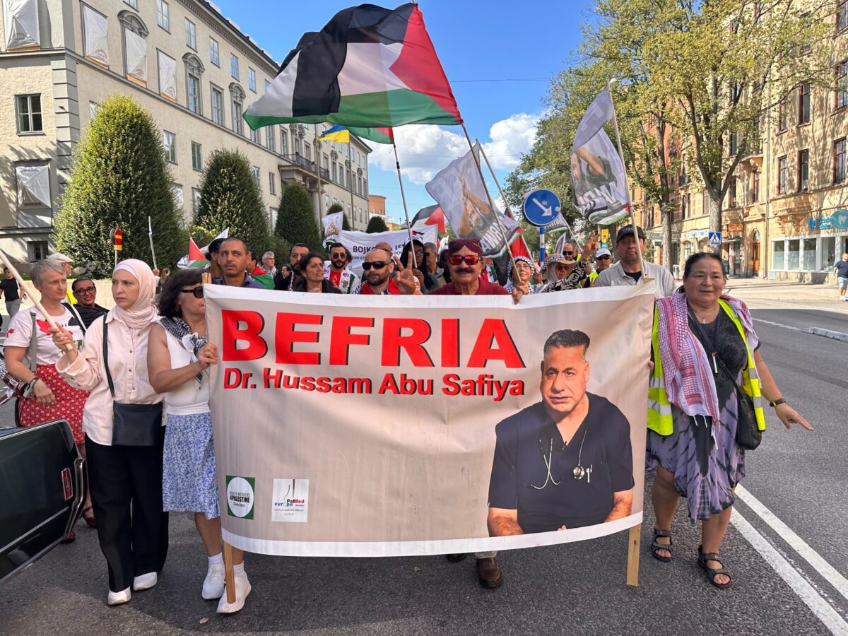 İsveç'te Gazze ve Batı Şeria için yüzlerce kişi sokağa döküldü