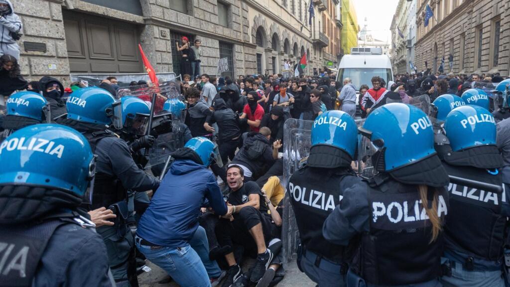 İtalya'da hayat pahalılığı protestoları: Çoğu reşit olmayan 200 gözaltı