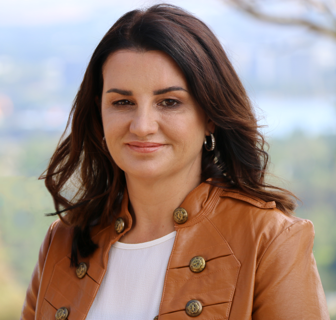 Jacqui Lambie'den Duygusal Savunma: Labor'un Gazilere Yönelik Duyarsızlığına Sert Tepki