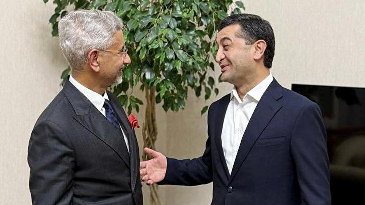 Jaishankar Bakü'de: Hindistan ve Özbekistan ikili ilişkileri görüştü