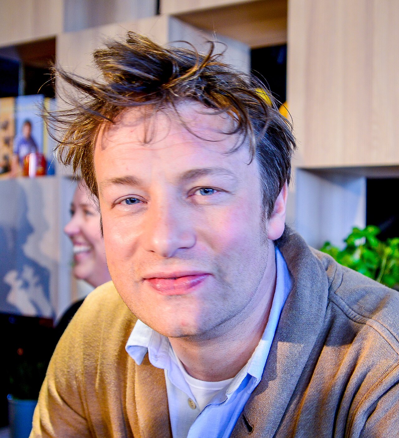 Jamie Oliver'dan 1.7 milyon sterlinlik temettü: Şirket karı yarı yarıya düştü