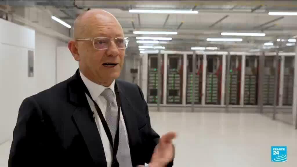 Japon devi SoftBank, Fransa'ya 45 milyar euroluk veri merkezi yatırımı yapacak