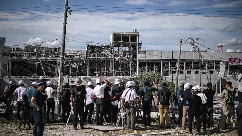 Japonya'daki Deprem ve Patlamanın Ardından AVM'de Arama Çalışmaları Sona Erdi