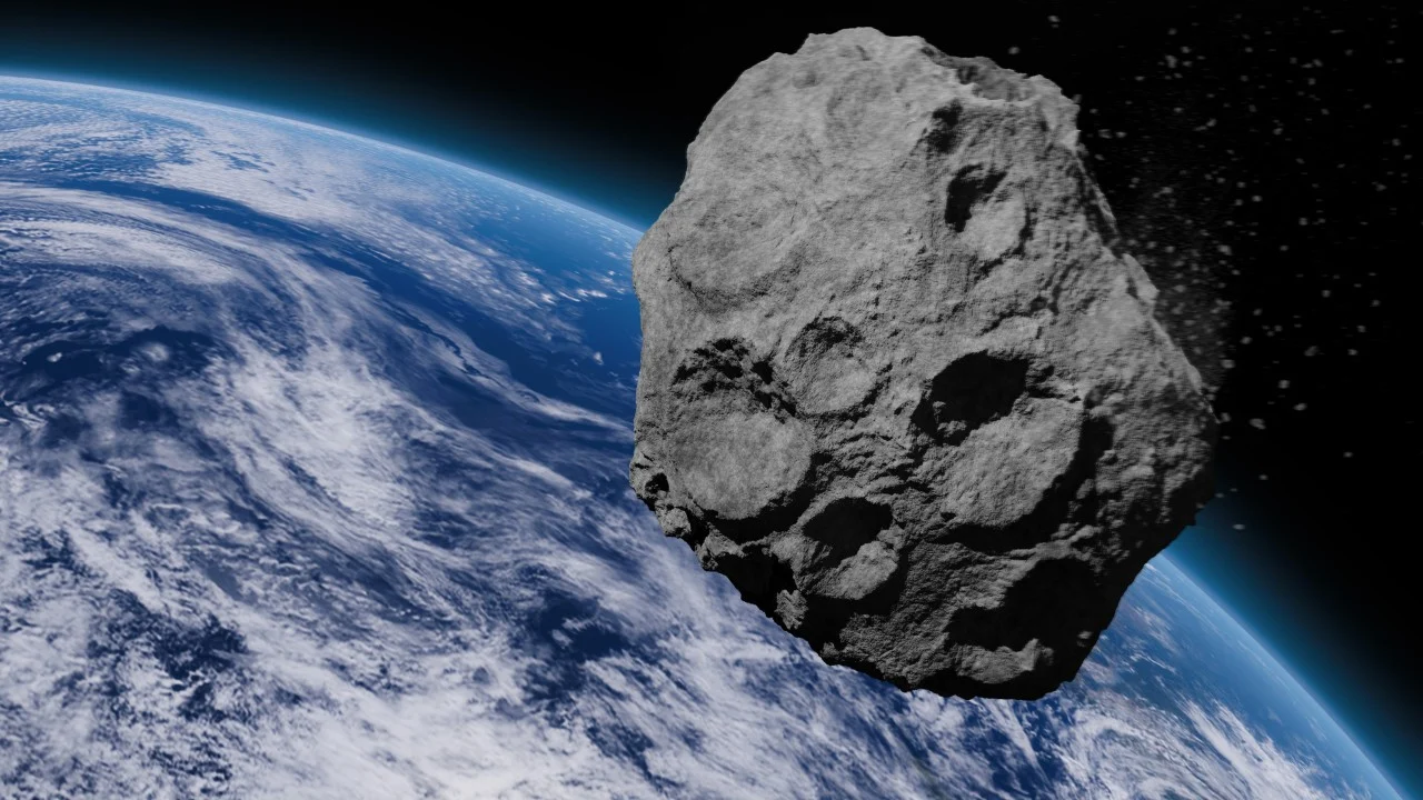 Japonya'nın Hayabusa2 aracı, Dünya'yı koruma testinde asteroide yakın uçuş yaptı