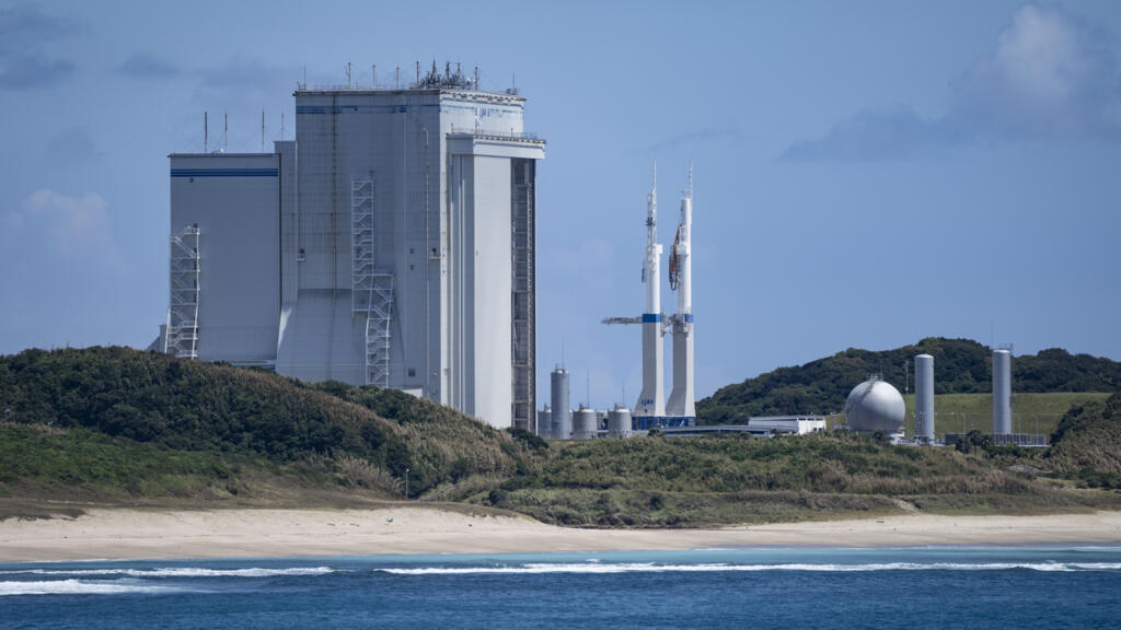 Japonya, Mars'ın uydularına örnek getirme misyonu başlattı