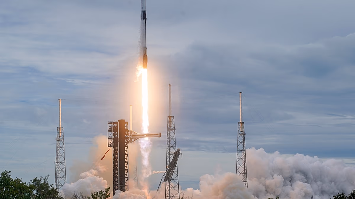 Japonya, Mars'ın uydusu Phobos'tan örnek getirmek için görev başlattı