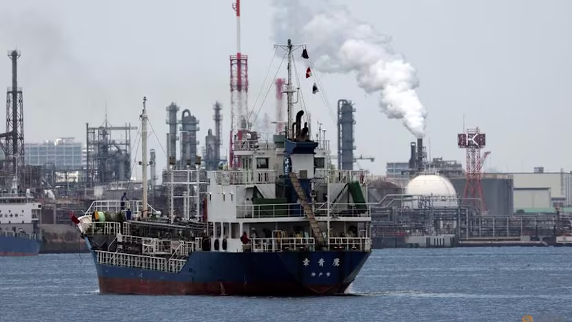 Japonya Petrol İthalatçılarına Taşıma Maliyeti Desteği Hazırlıyor