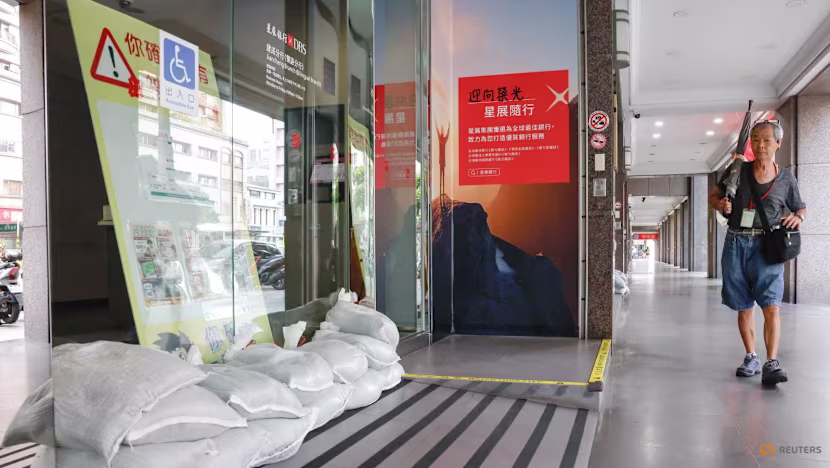 Japonya’nın güneybatı adaları Tayfun Bavi alarmında
