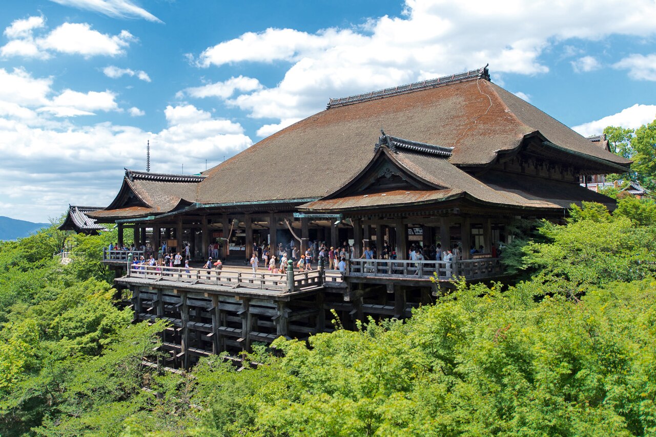 Japonya'ya turist akışı mayısta da düştü