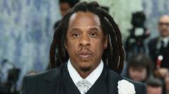 Jay-Z'ye tecavüz suçlaması geri çekildi