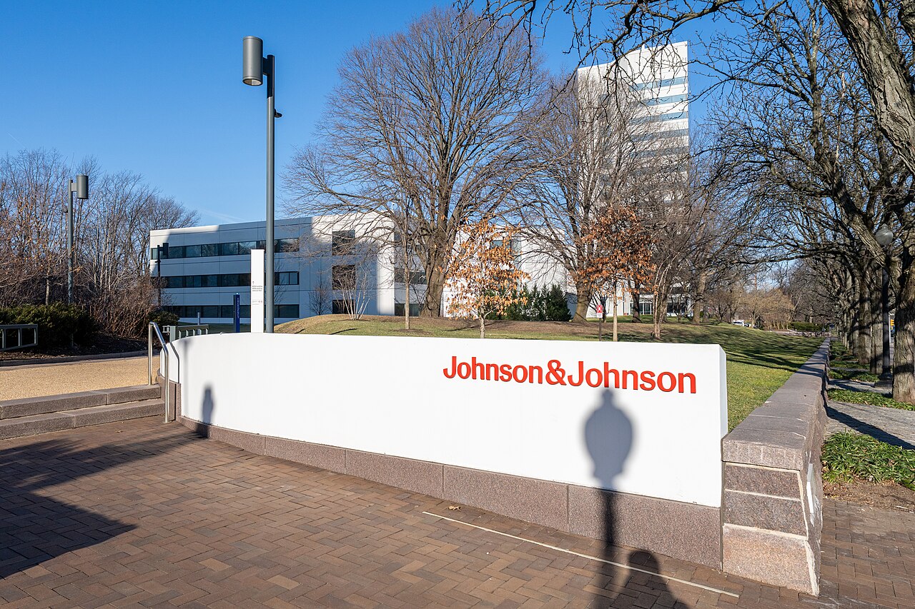 Johnson & Johnson bebek pudrası kanser davasını kazandı