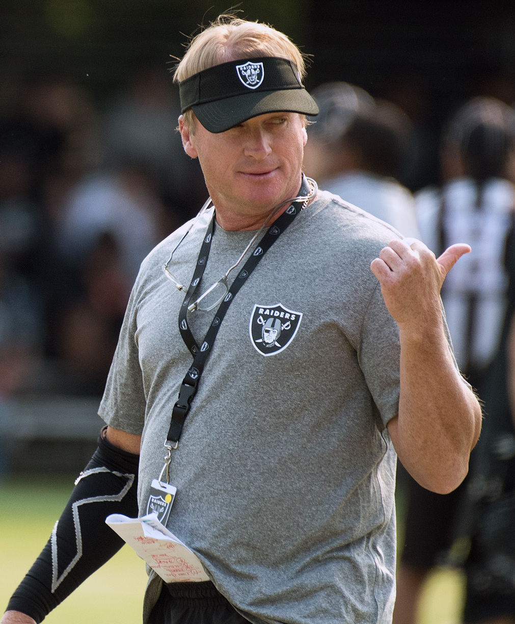 Jon Gruden NFL'in Uluslararası Oyun Takıntısını Eleştirdi