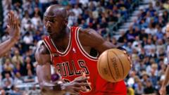 Jordan'ın 'Last Dance' forması rekor fiyata satıldı