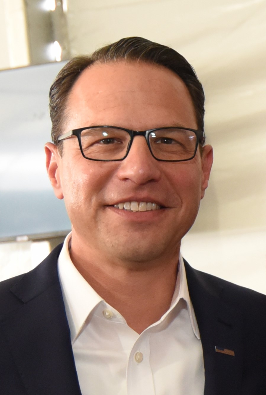 Josh Shapiro: Trump Çin'in Yapay Zeka Yarışında Öne Geçmesine Yardım Etti