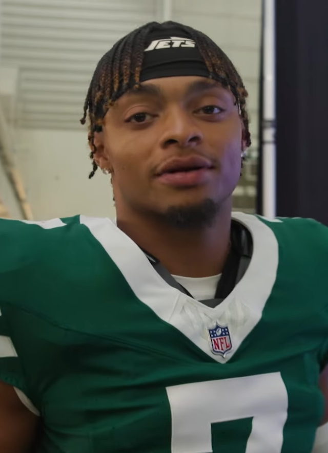 Justin Fields, Chiefs Başlangıç Oyununda Yer Alabilir