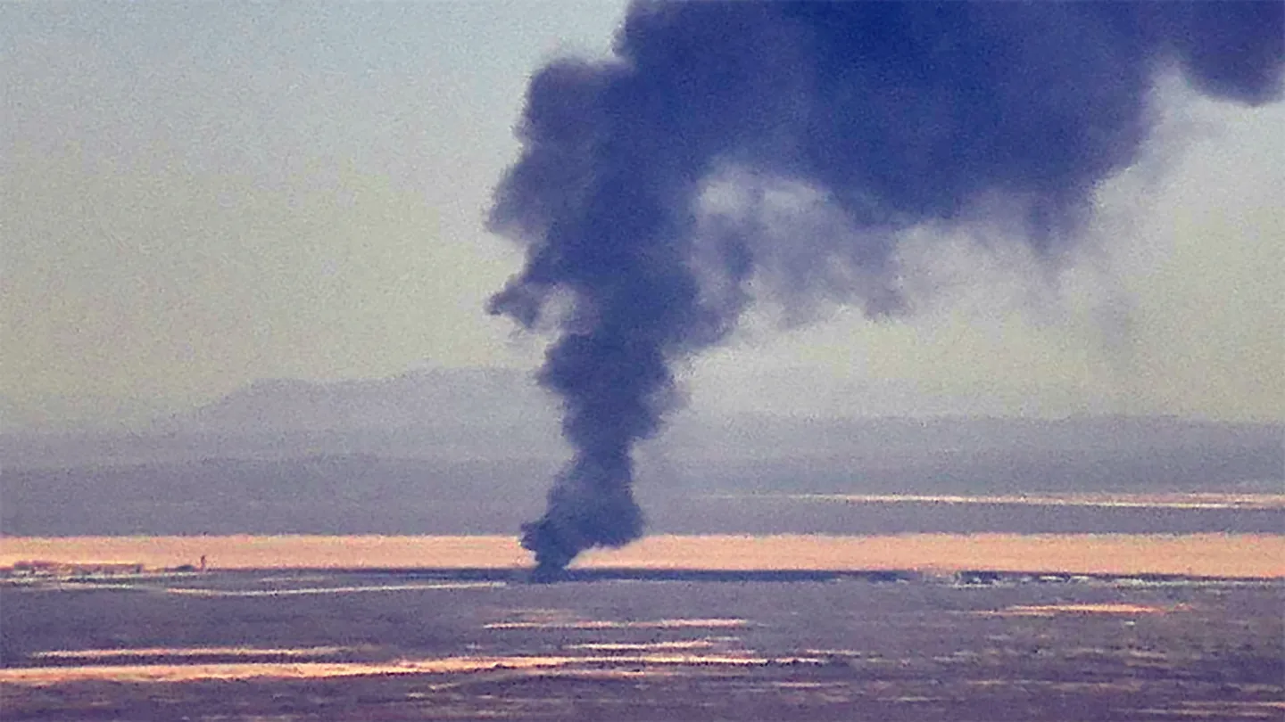 Kaliforniya'da B-52 Bombardıman Uçağı Düştü