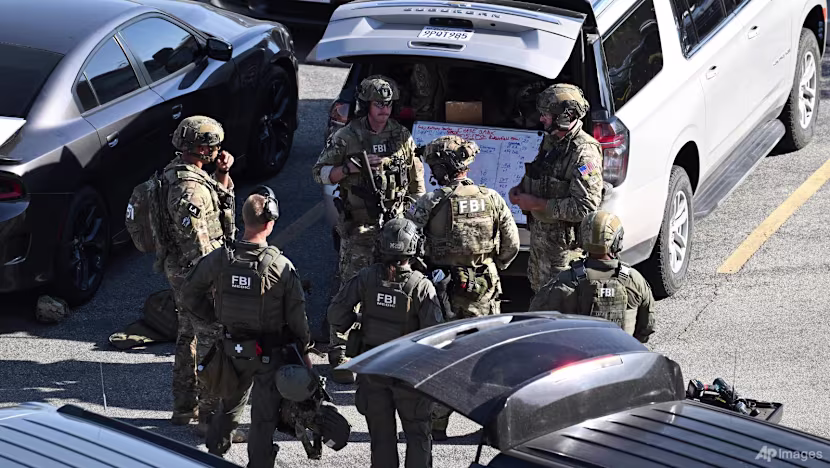 Kaliforniya'da FBI rehineleri kurtarırken şüpheliyi öldürdü