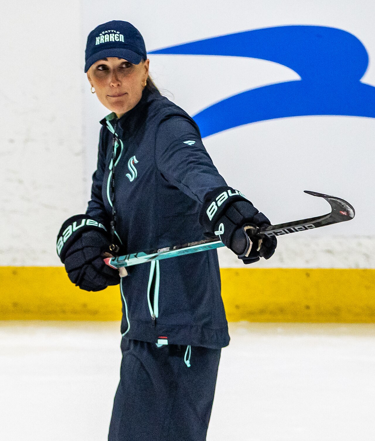 Kanada'dan Kadın Koç Hamlesi: Canucks, Jessica Campbell ile Tarih Yazabilir