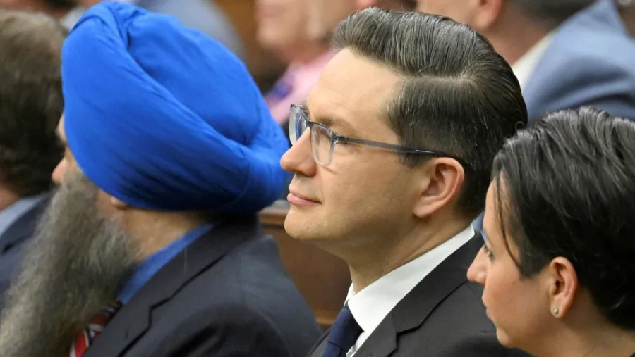 Kanada'da Muhalefet Lideri Carney'e Parlamentoyu Toplama Çağrısı Yaptı