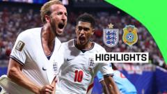 Kane çift golle İngiltere'yi 16'ya taşıdı