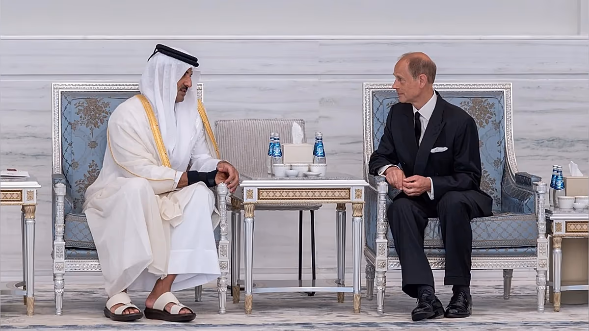 Katar'ın eski emiri için Doha'da uluslararası taziye zirvesi
