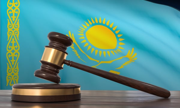 Kazakistan'da Gerçeğin Sınavı: Orda.kz Editörü Davası Başlıyor