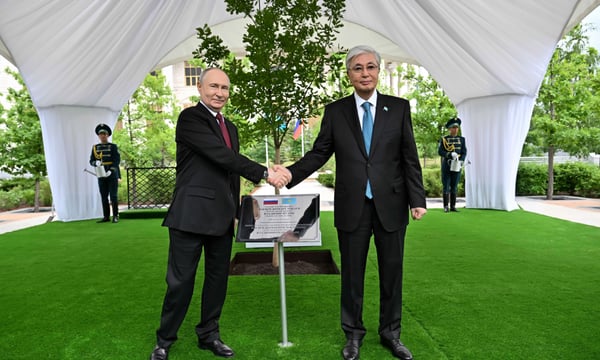Kazakistan ve Rusya'dan 16,4 Milyar Dolarlık Nükleer Santral Anlaşması
