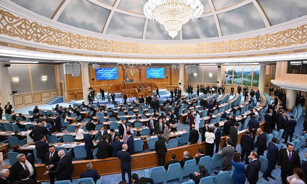 Kazakistan'ın Tek Kamaralı Parlamentosu Dış Politikayı Nasıl Etkiler