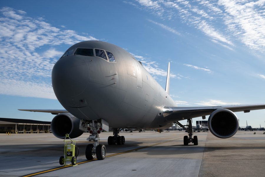 KC-46'nın Yeni Görüş Sistemi İlk Uçuş Testini Geçti