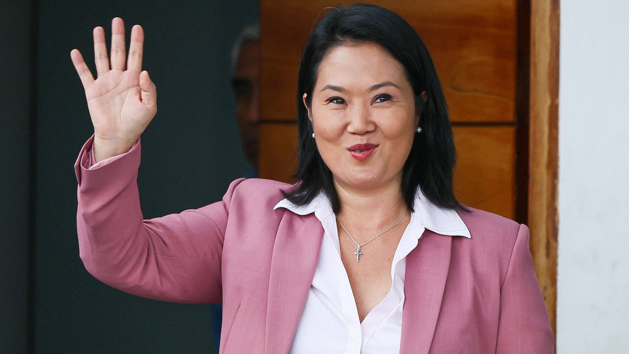 Keiko Fujimori 'ikiye bölünen' Peru'yu birleştirme sözü verdi