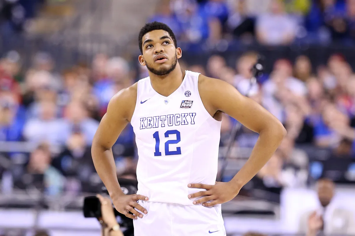 Kentucky Basketbolda Karl-Anthony Towns NBA Şampiyonluğu Coşkusu