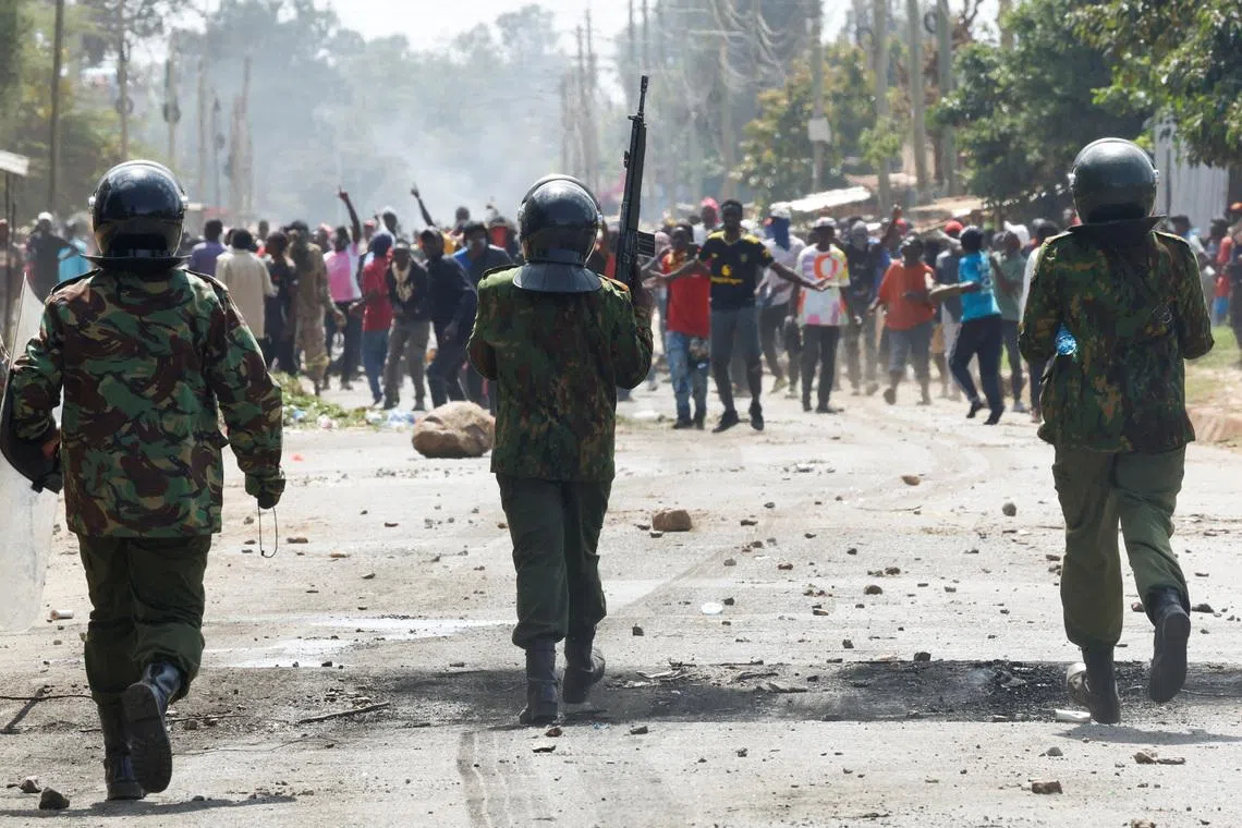 Kenya'da ABD Ebola Tesisi Protestosunda Öldürülen Gencin Ailesi Konuştu
