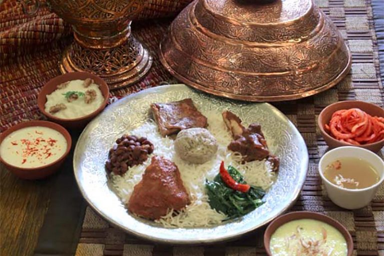 Keşmir'in 600 Yıllık Wazwan Düğün Ziyafeti Modern Hayata Uyum Sağlıyor