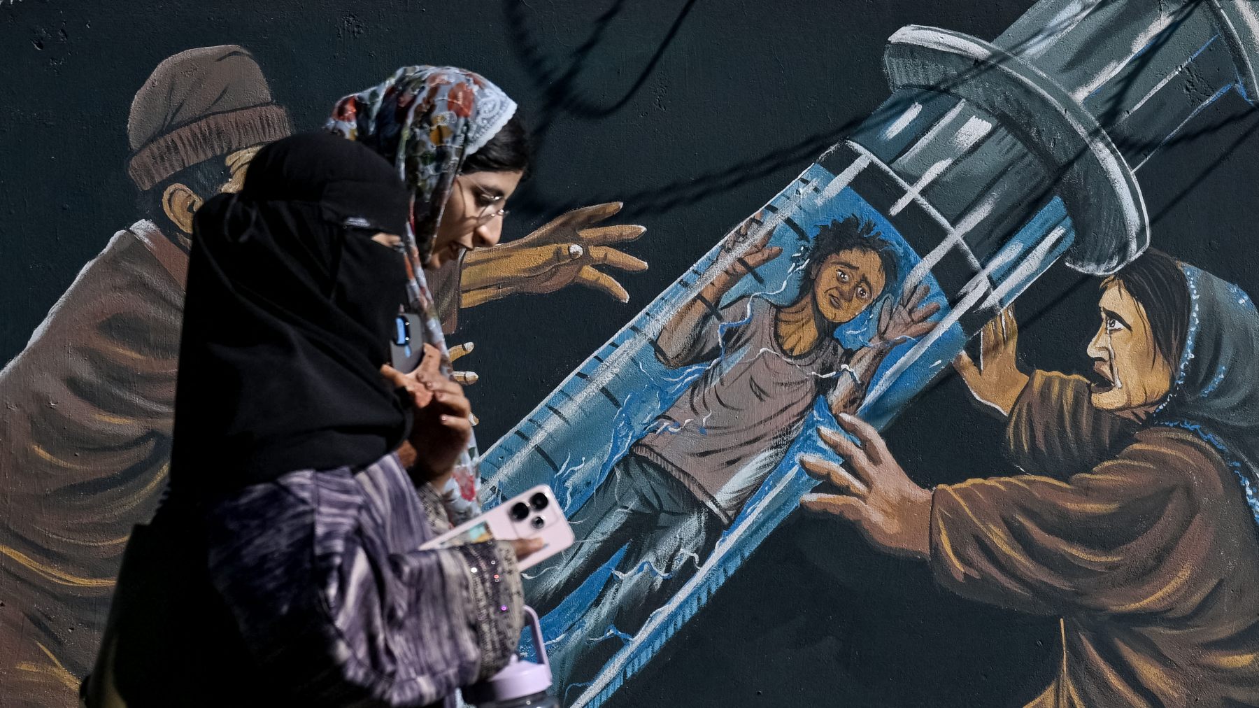 Keşmir'de Akademik Özgürlük Baskı Altında: Gözaltı ve Gözetim