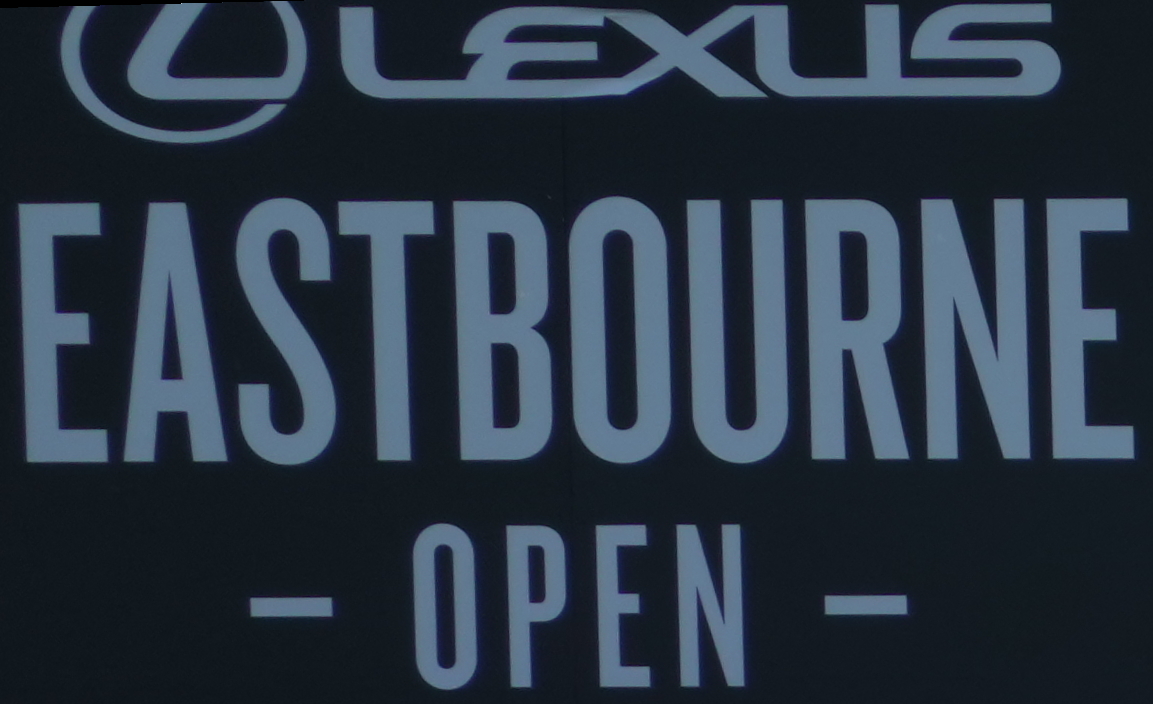 Keys ve Maria, rakiplerinin çekilmesiyle Eastbourne finalinde