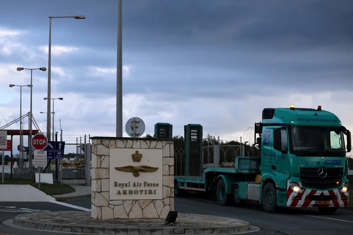 Kıbrıs'ta İngiliz üssü için İran'a casusluk yaptığı iddiasıyla tutuklama