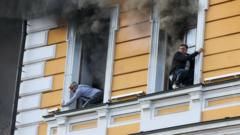 Kiev'de Rus İHA Saldırısı: Tarihi Bilimler Akademisi'nden İnsanlar Kaçtı