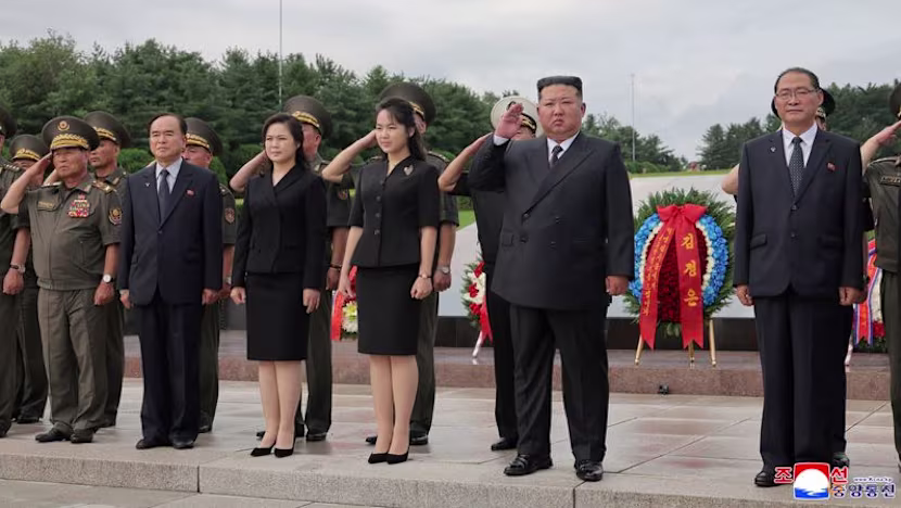 Kim Jong Un, kızıyla savaş yıl dönümü etkinliğinde