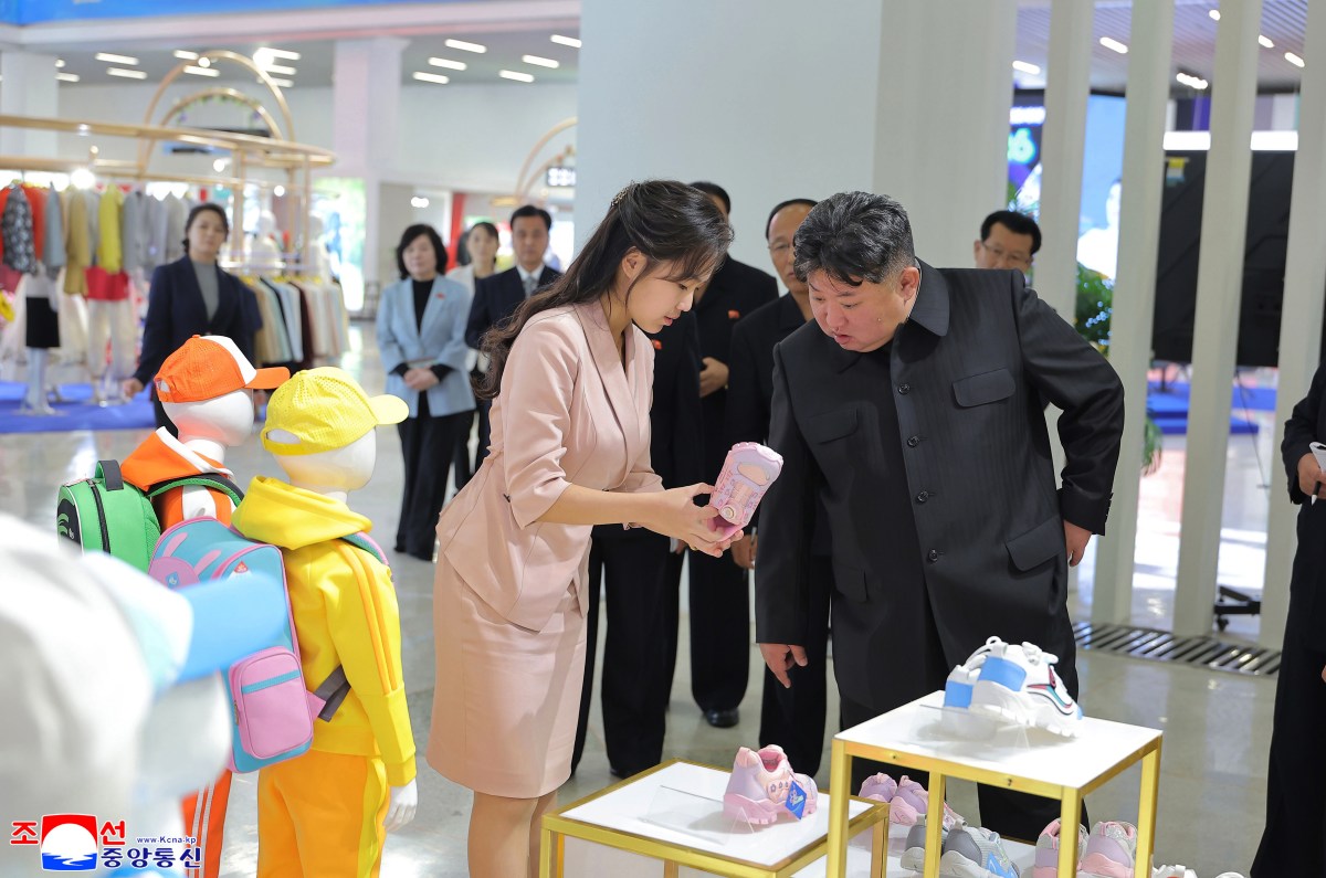 Kim Jong Un Sağlık Söylentilerine Fotoğrafla Yanıt Verdi