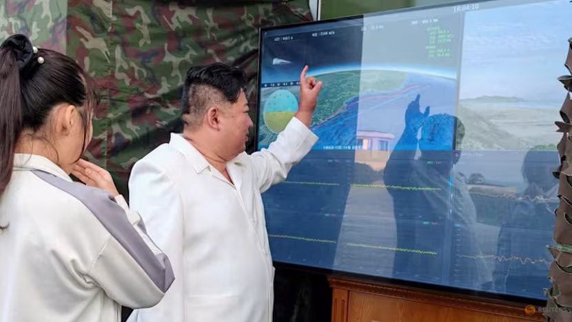 Kim Jong-un 'yeni tip silah'ı övdü: Füze denemesinden günler sonra