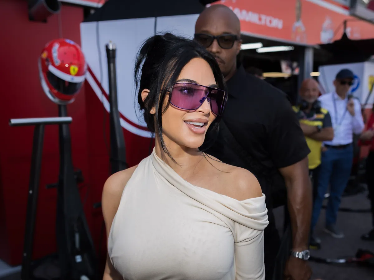 Kim Kardashian'dan Ariana Grande Konserine Sürpriz Ziyaret