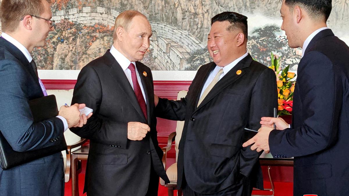 Kim ve Putin Kore Kurtuluş Günü'nde ilişkileri güçlendirdi