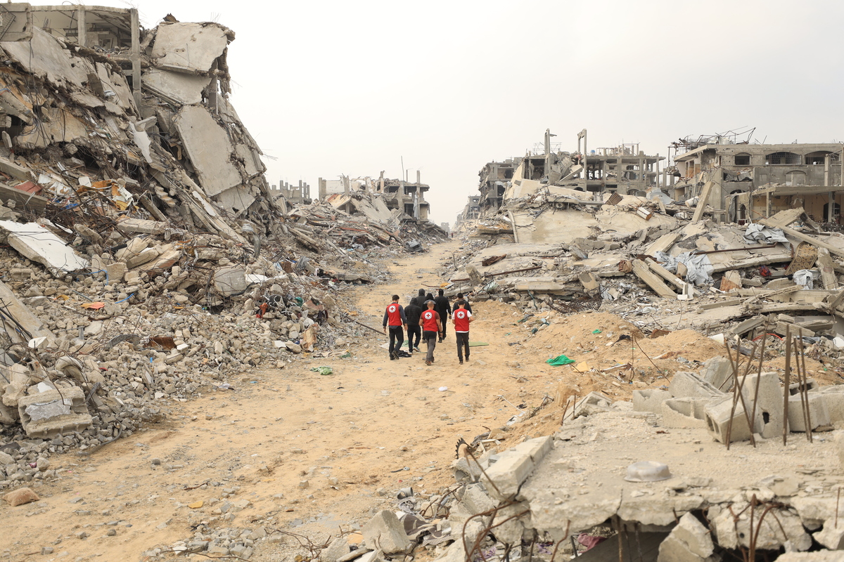 Kızıl Haç: Gazze'de enkaz altındaki binler ceset asla teşhis edilemeyebilir