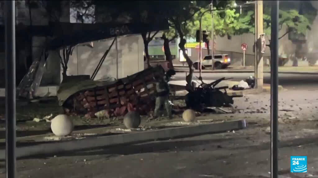 Kolombiya'da Polis Karakoluna Bombalı Saldırı: 14 Yaralı