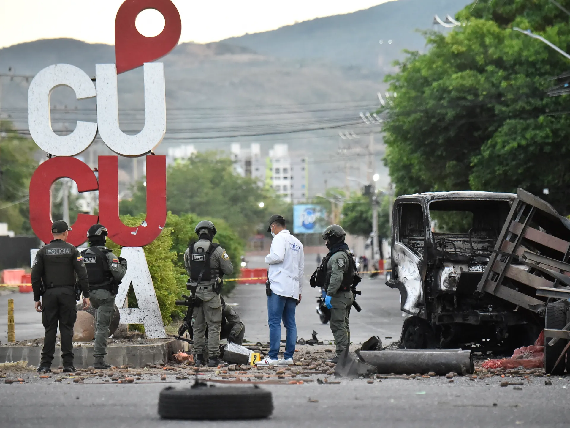 Kolombiya'da seçim öncesi bombalı saldırı: 11 yaralı