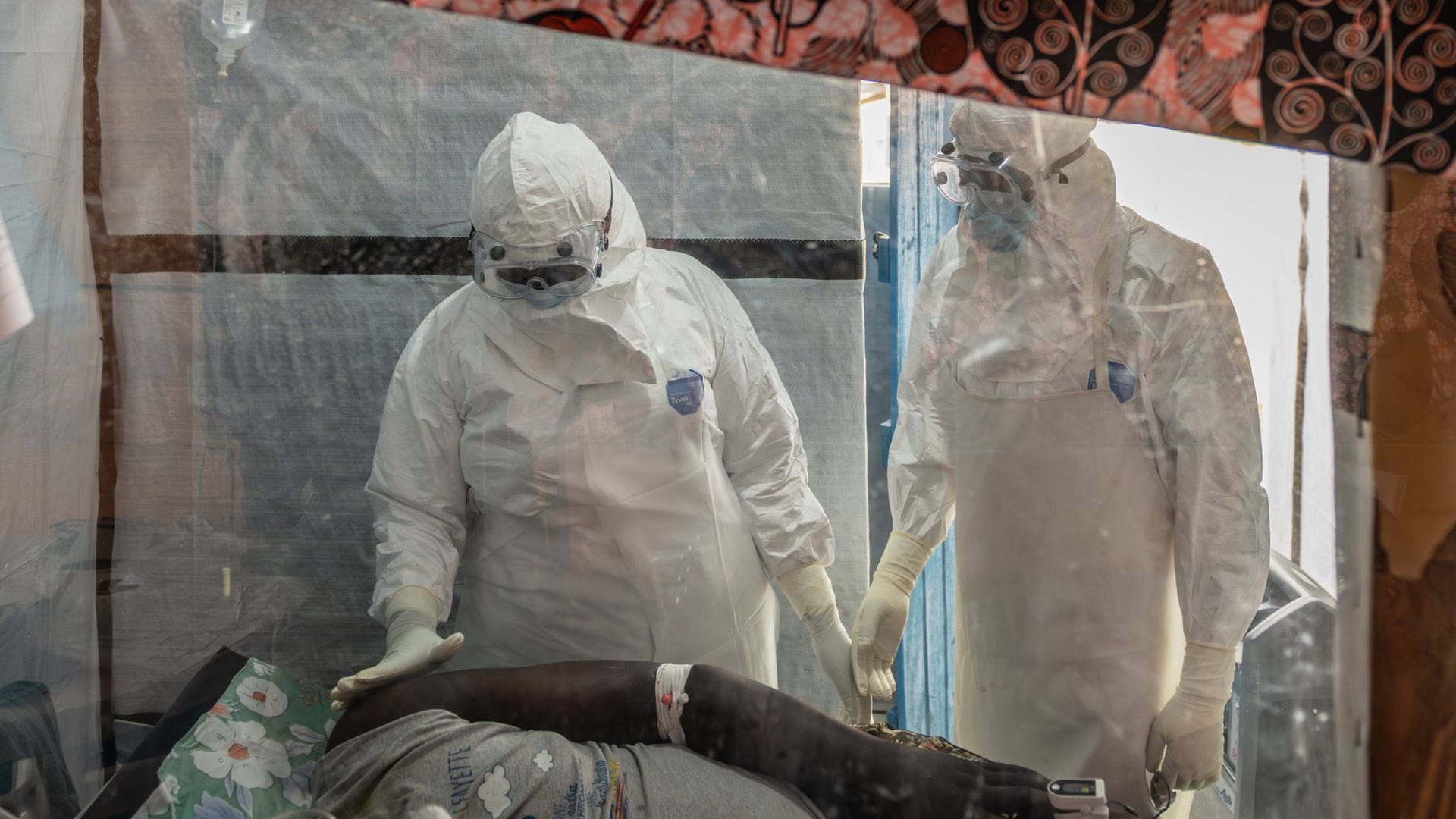 Kongo'da Çinli sağlık ekibine rağmen 17 sağlık çalışanı Ebola'dan öldü